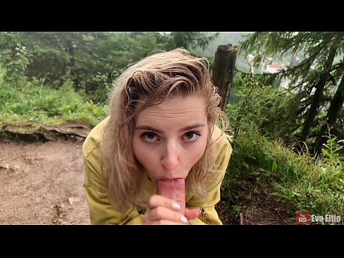 ❤️ Gadis swallows cum sanggeus blowjob umum - Eva Elfi ️ video bangsat  di urang ❌️