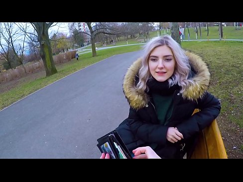 ❤️ Swallows cum panas muhrim pikeun duit - blowjob di taman ku Eva Elfie ️ video bangsat  di urang ❌️